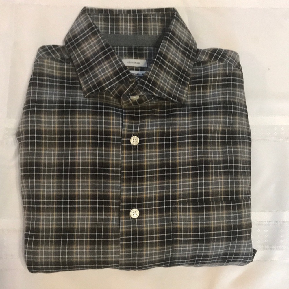 ❤️233)NWT Mens long sleeve casual shirt by Joseph Abboud. Size medium